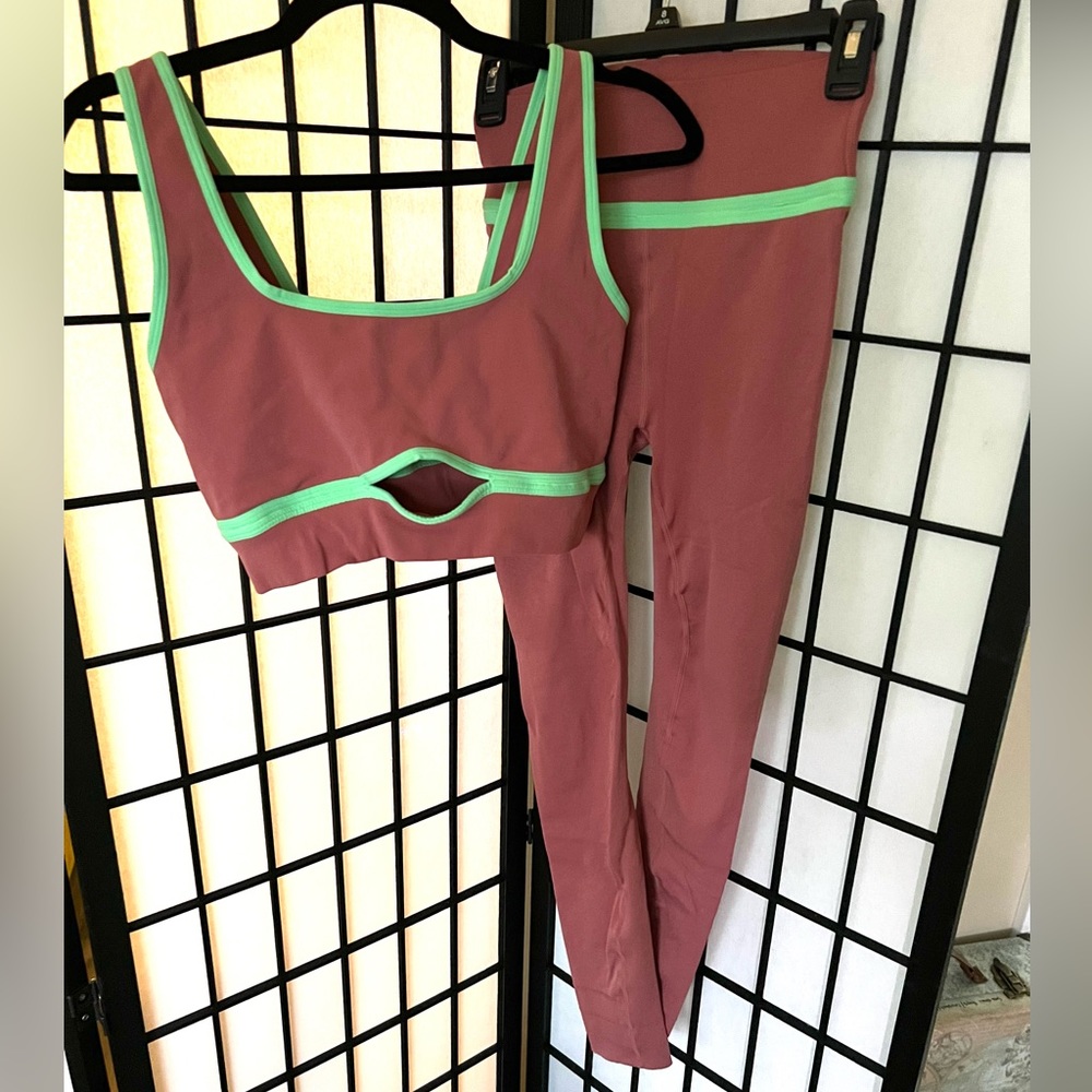 Fabletics Set! Like NEW